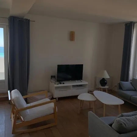 Aparthotel Le Chateau De Sable Plougasnou
