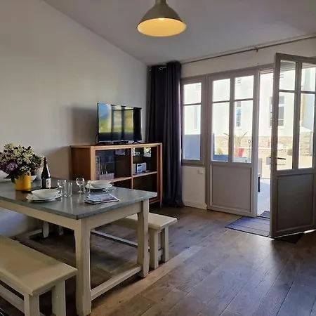 Aparthotel Le Chateau De Sable Plougasnou