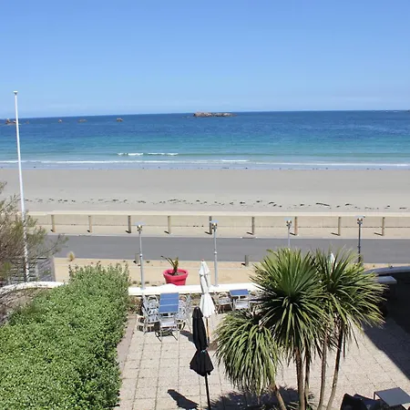 Le Chateau De Sable 3*